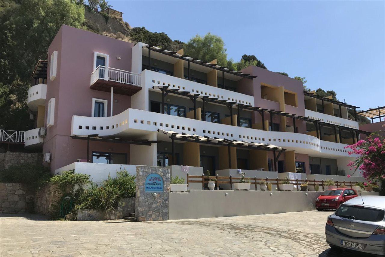 Horizon Beach Hotel Плакиас Екстериор снимка