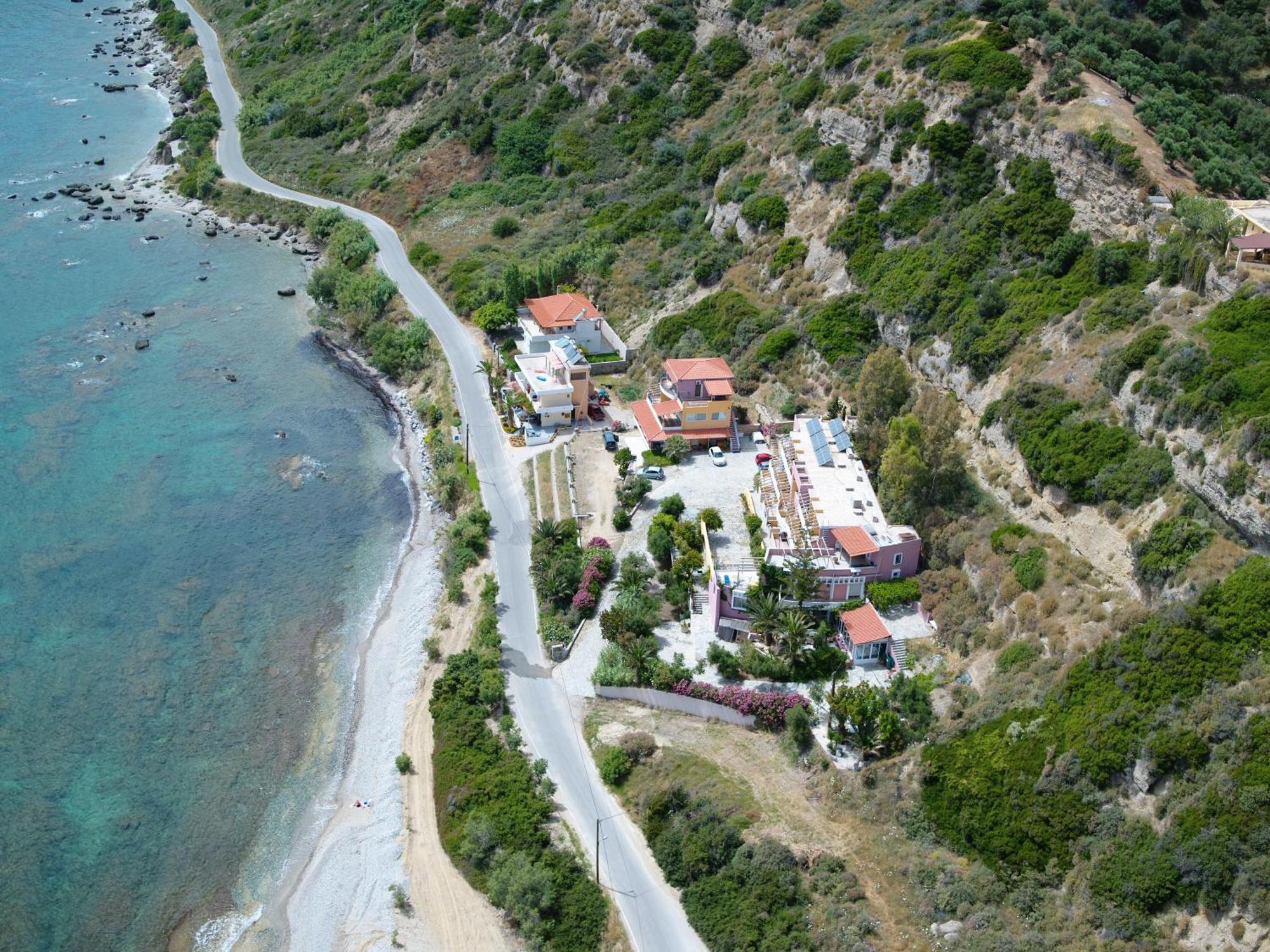 Horizon Beach Hotel Плакиас Екстериор снимка
