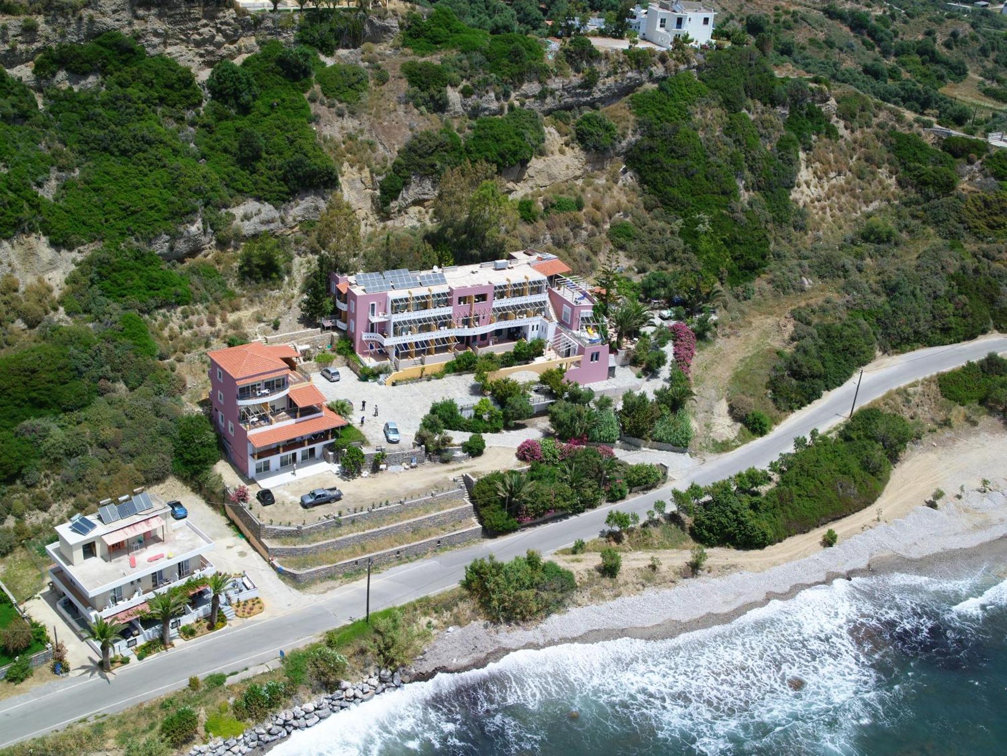 Horizon Beach Hotel Плакиас Екстериор снимка